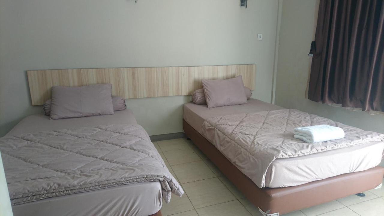Liberty Homestay Parit  Dış mekan fotoğraf