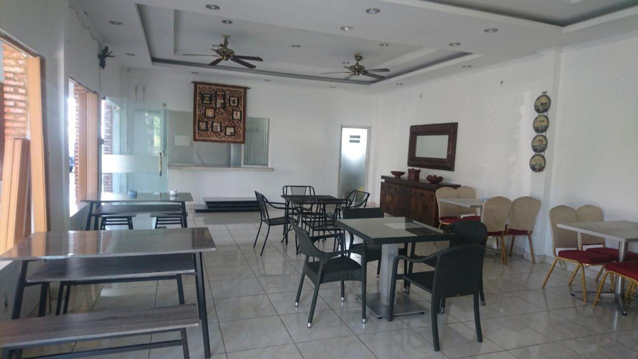 Liberty Homestay Parit  Dış mekan fotoğraf